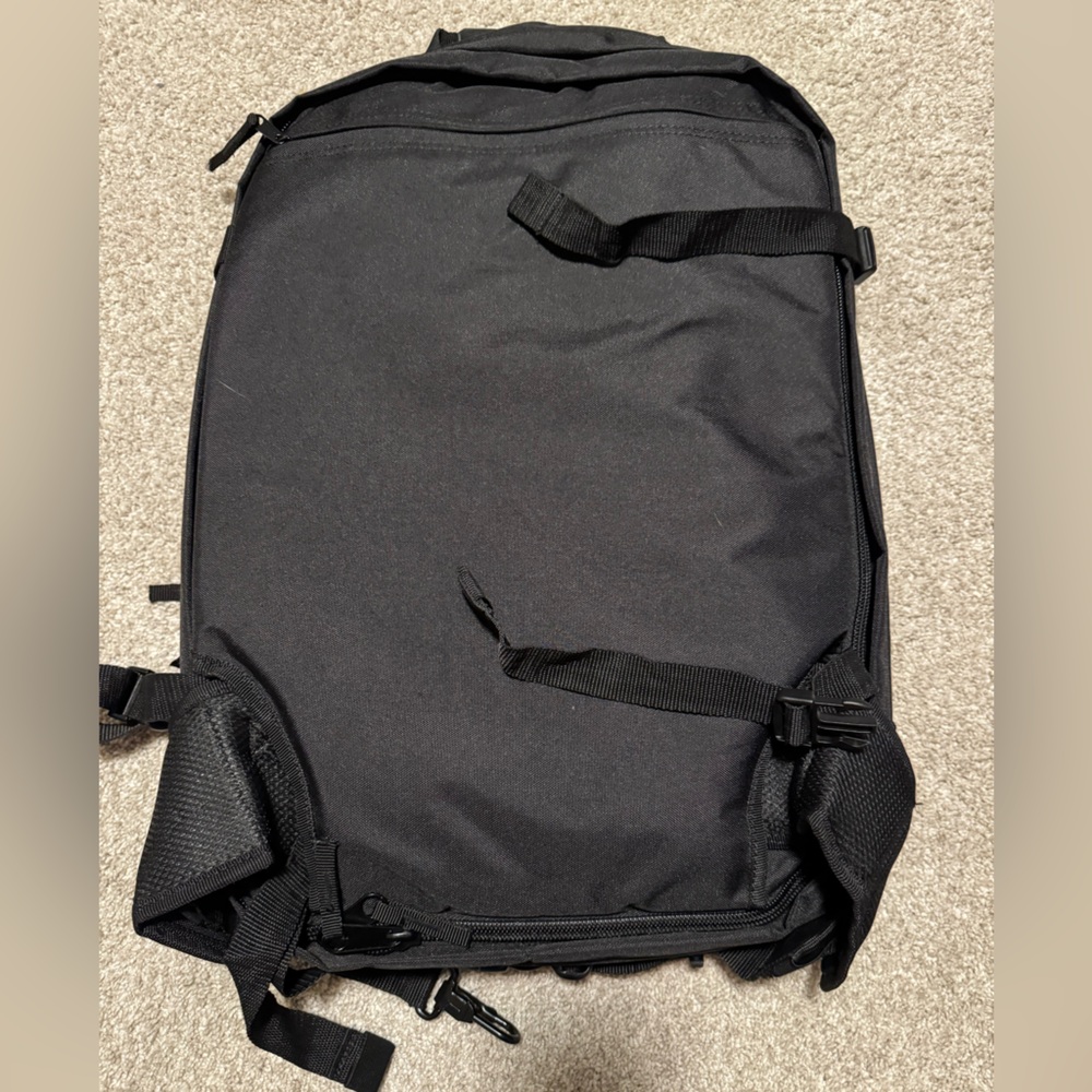 Versatile Black Backpack‎ for Men - Picture 5 of 11